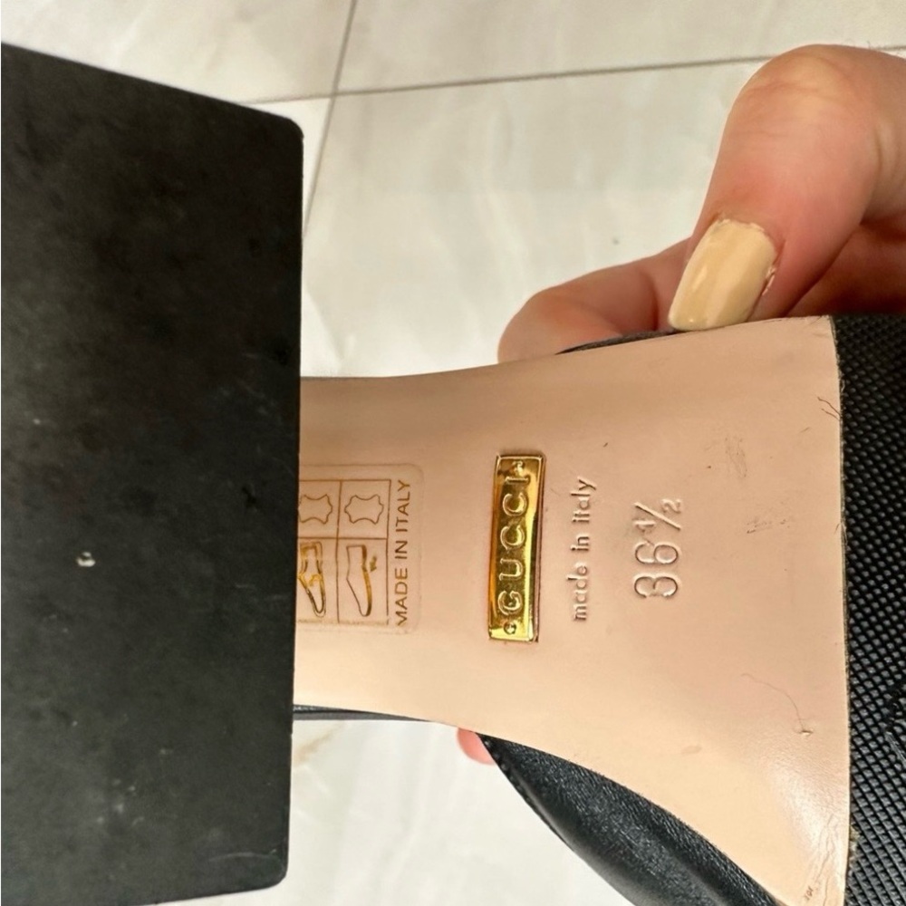 Gucci Black Leather Gold Horsebit Block Heel Mules - Picture 6 of 7